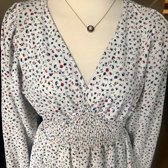 💜SOLD💜Dainty floral dress - Picture 1 of 10